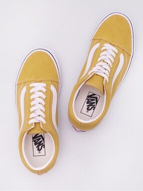 Vans Old Skool Sneakers in Yellow with White Stripe